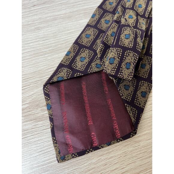 Giorgio Armani Cravatte Brown Geometric Design 100% Silk Designer Tie - Picture 6 of 6